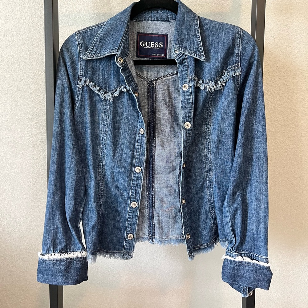 Guess vintage lightweight jean jacket. Size S